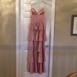 Gown great for prom or bridesmaid.